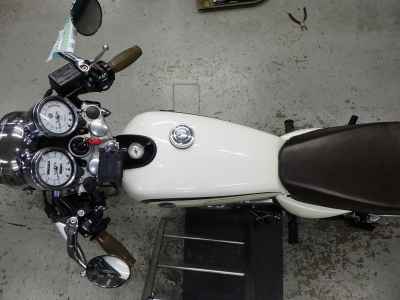 Yamaha SR400 2012