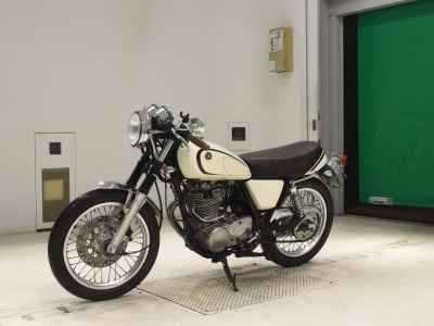 Yamaha SR400 2012
