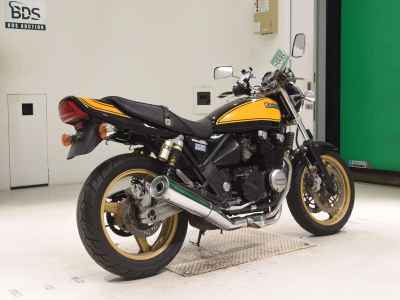 Kawasaki Zephyr 400 2006