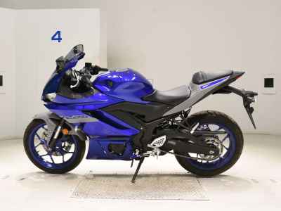 Yamaha YZF-R25 2021