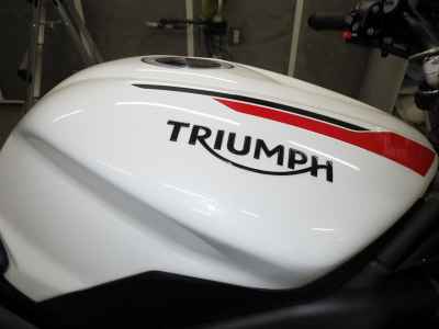 Triumph Street Triple S 2021