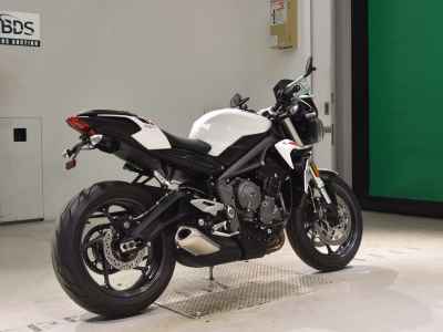 Triumph Street Triple S 2021