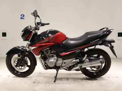 Suzuki GSR250