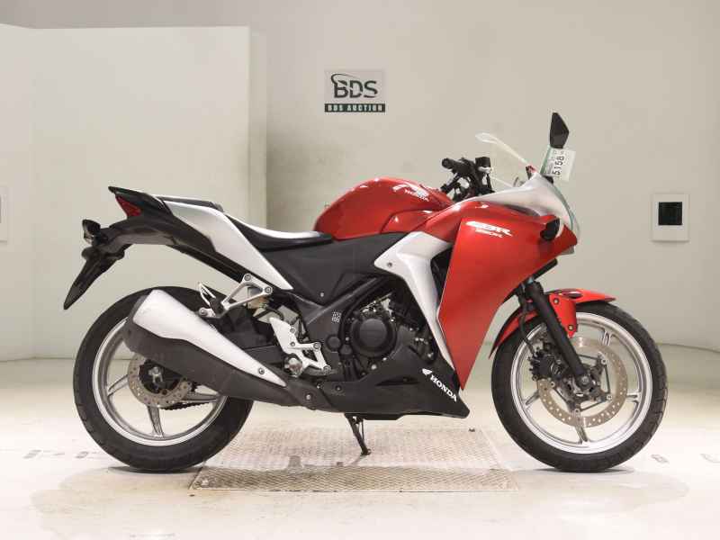 Honda CBR250R 2011