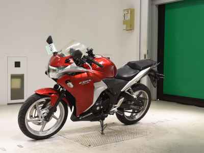 Honda CBR250R 2011