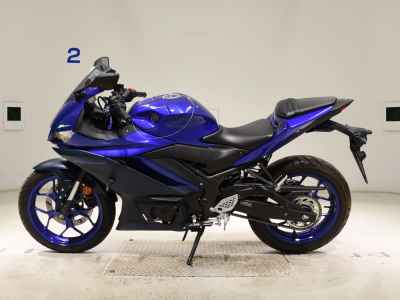 Yamaha YZF-R25 2022