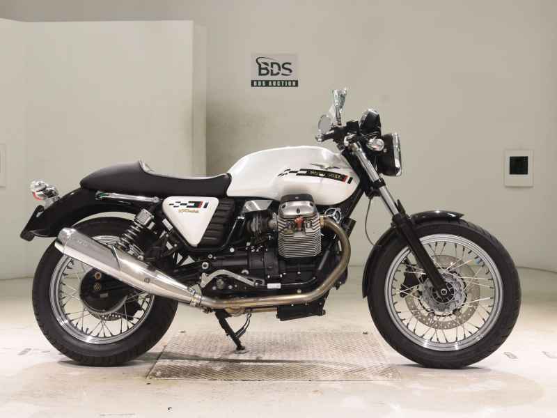 Moto Guzzi V7 Classic 2011