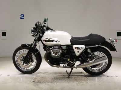 Moto Guzzi V7 Classic 2011