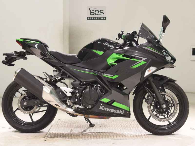 Kawasaki Ninja 400 2023
