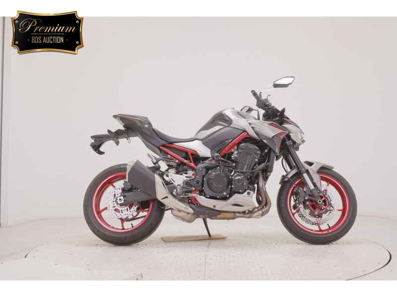 Kawasaki Z900 2023