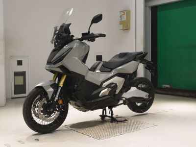 Honda X-Adv 750 2025