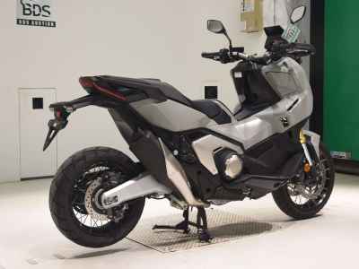 Honda X-Adv 750 2025