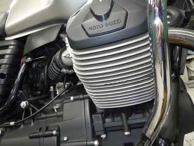 Moto Guzzi V7 Stone 2017