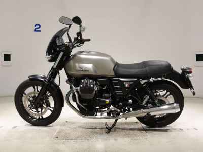 Moto Guzzi V7 Stone 2017
