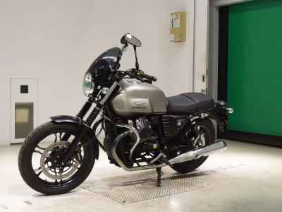 Moto Guzzi V7 Stone 2017