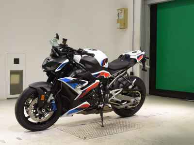 BMW M1000R 2025