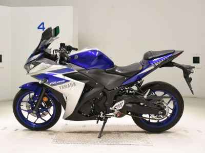 Yamaha YZF-R25 2015