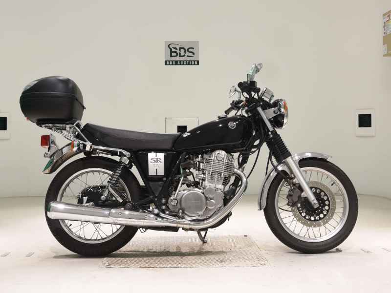 Yamaha SR400 2020