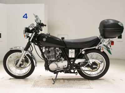 Yamaha SR400 2020