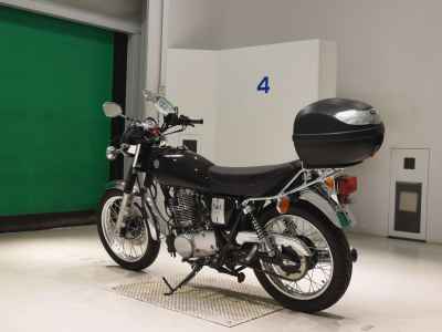 Yamaha SR400 2020