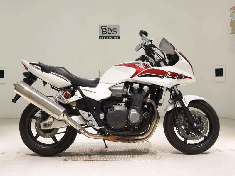 Honda CB1300 Super Boldor 2011