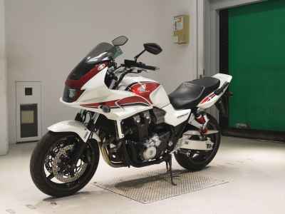 Honda CB1300 Super Boldor 2011