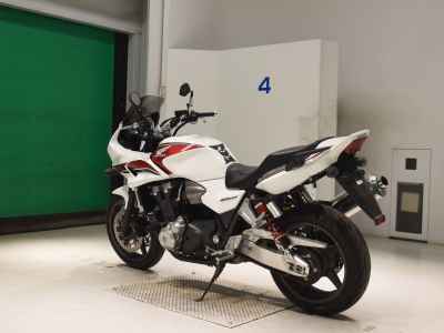 Honda CB1300 Super Boldor 2011