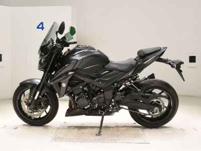 Suzuki GSX-S750 2021