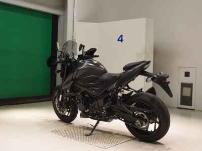 Suzuki GSX-S750 2021