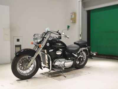 Suzuki Intruder 400 Classic 2013