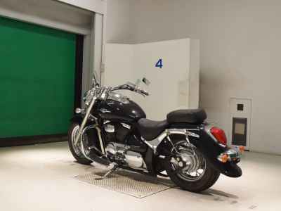 Suzuki Intruder 400 Classic 2013