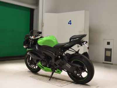 Kawasaki Ninja ZX-6R 2010