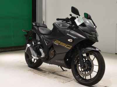 Suzuki Gixxer 250SF