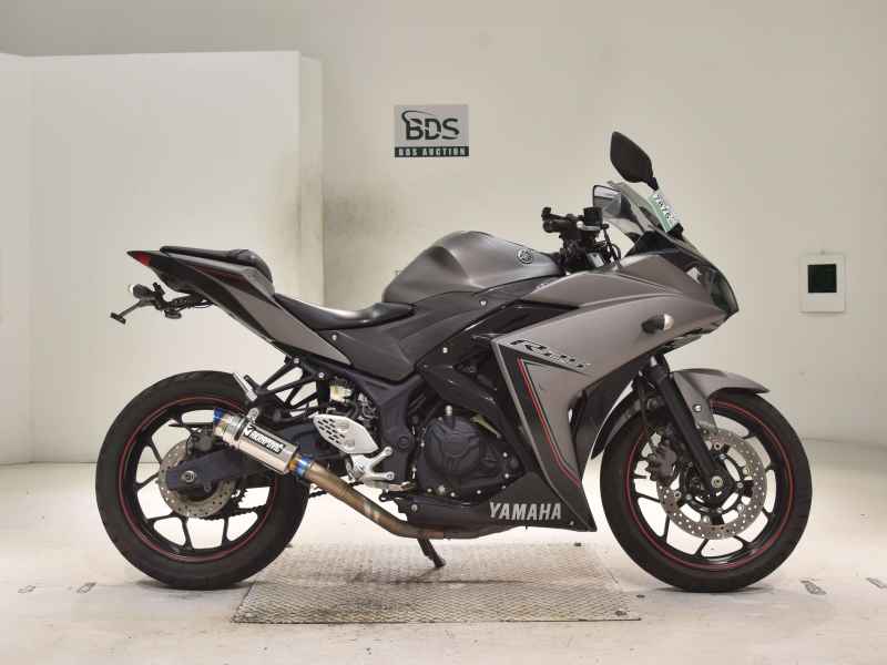 Yamaha YZF-R25 2016