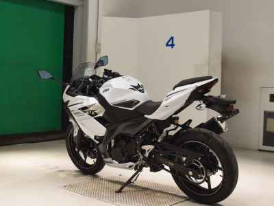 Kawasaki Ninja 400 2023