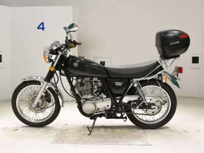 Yamaha SR400 2016