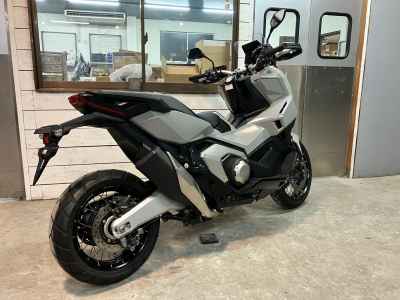 Honda X-Adv 750 2025
