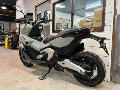 Honda X-Adv 750 2025