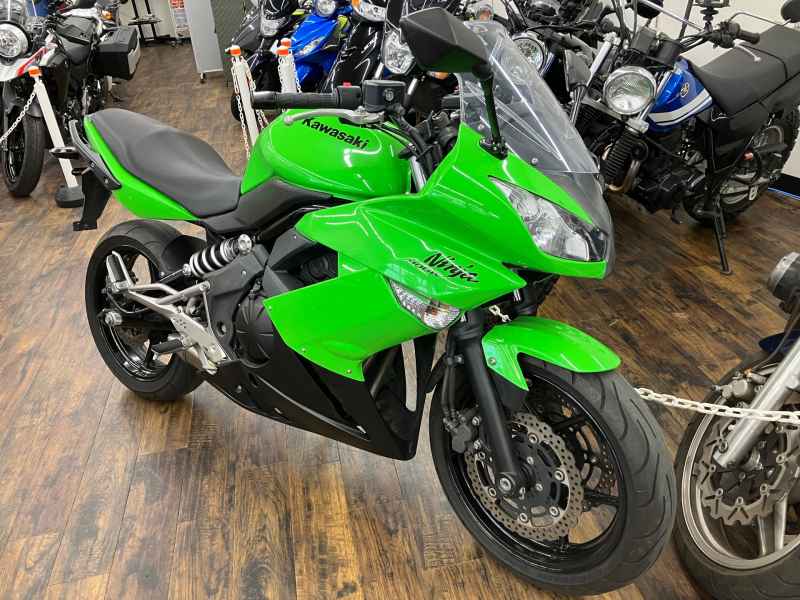 Kawasaki Ninja 400R 2011