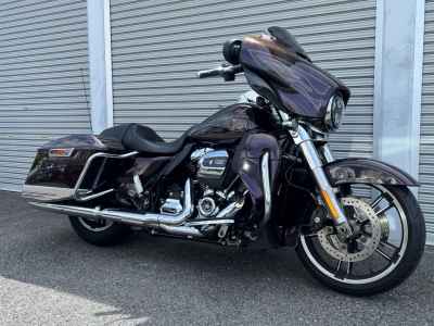 Harley-Davidson Street Glide FLHXS1690 2017