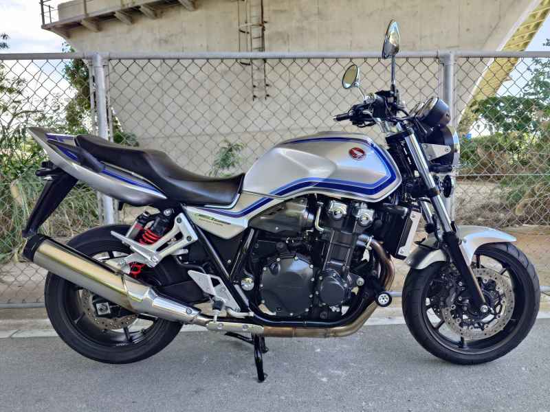 Honda CB1300SF 2023