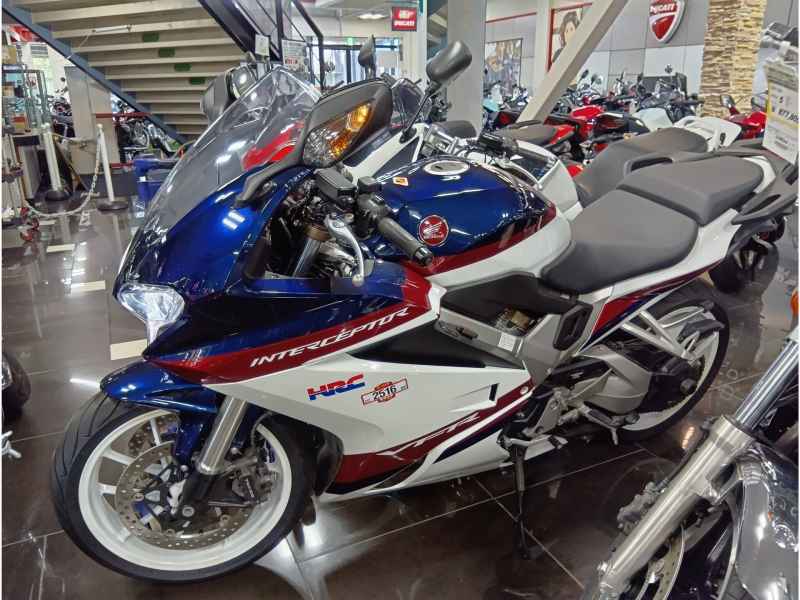 Honda VFR800F 2023
