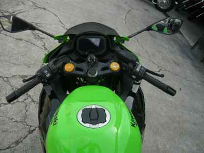 Kawasaki Ninja ZX-4RR 2025