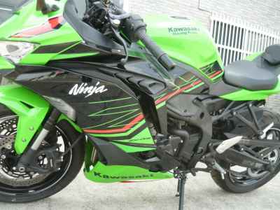 Kawasaki Ninja ZX-4RR 2025