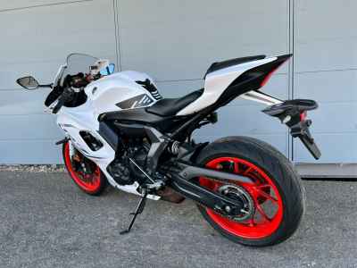 Yamaha YZF-R7 2024