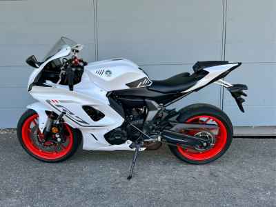 Yamaha YZF-R7 2024