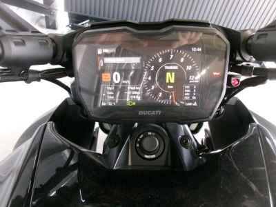 Ducati Diavel V4 2024