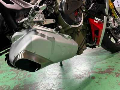 Ducati Streetfighter V4 2023