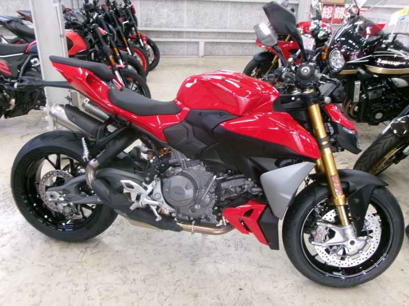 Ducati Streetfighter V2S 2025