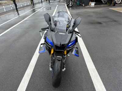Yamaha YZF-R1M 2025
